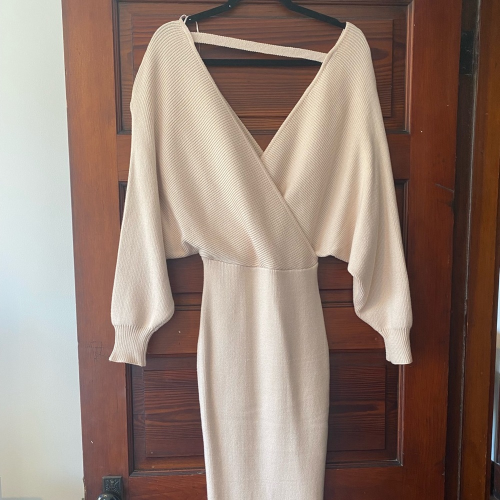 Off-white sweater dress, new with tags, never been worn
